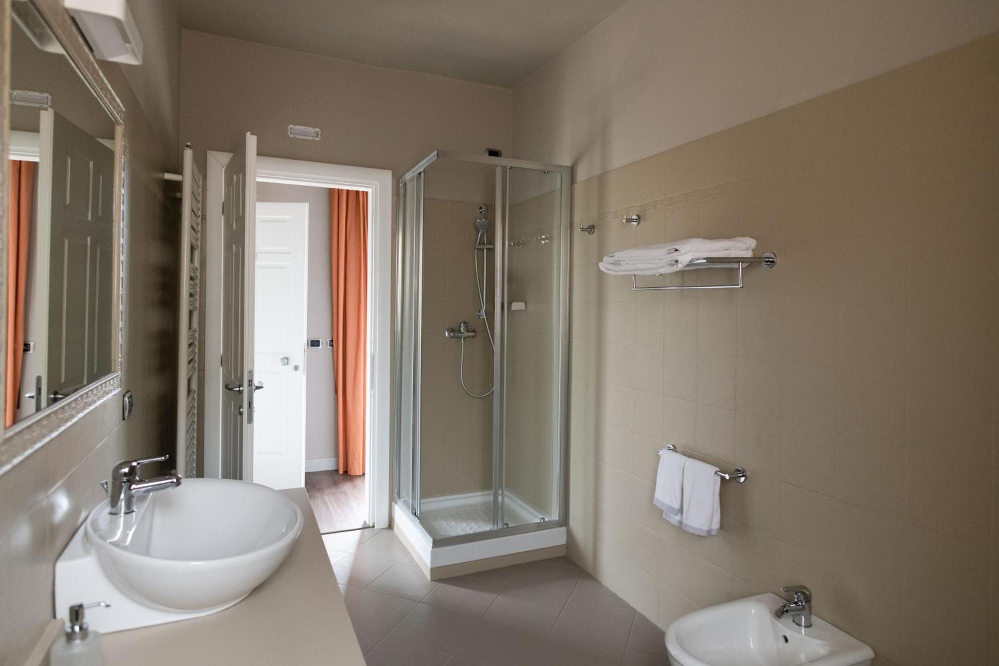 Hotel Trepiasi Cortemilia Esterno foto